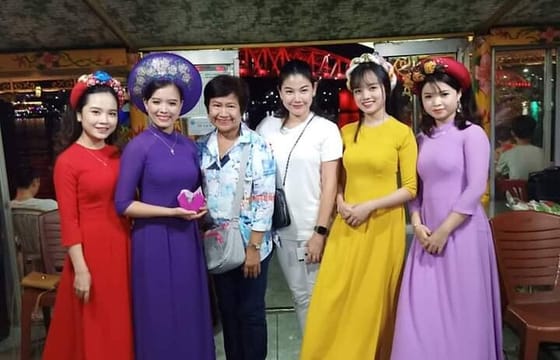 Hue By Night A Romantic Dragon Boat Cruise