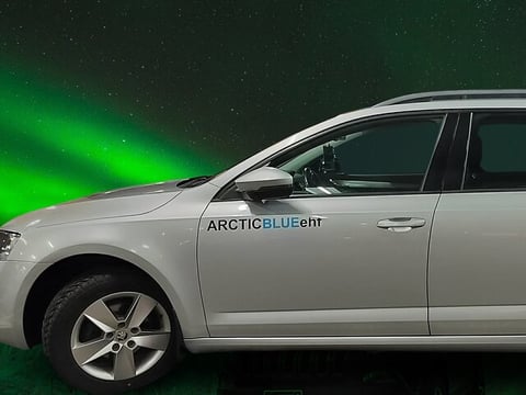 Keflavik Airport transfer to Hveragerdi