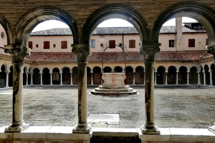 Venice's Cemetery on San Michele Island Tour 7
