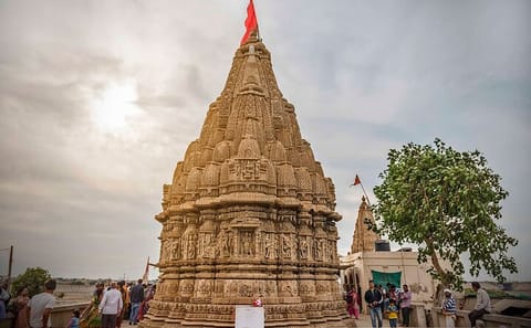 Private Day Trip to Sacred Dwarka from Rajkot