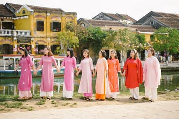 Private Ao Dai Photoshoot in Hoi An Ancient Town