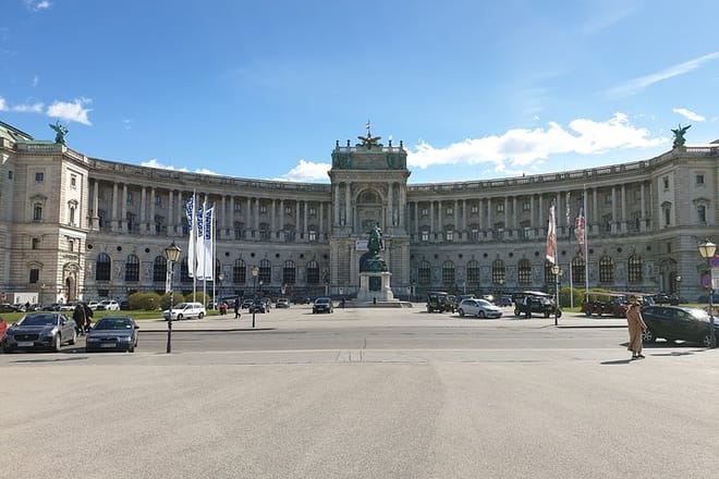The square of heroes