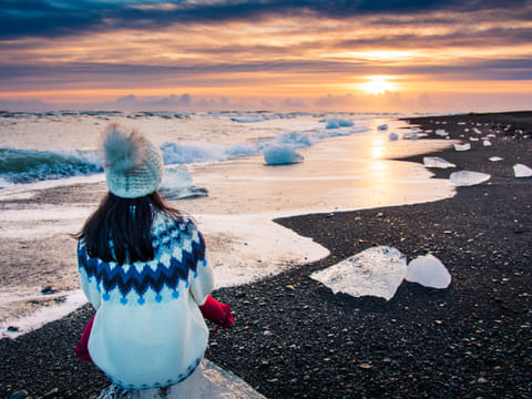 The Glacier Lagoon And The Diamond Beach | Private Tour, photo 2