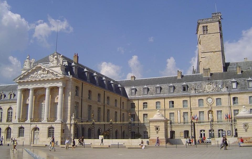 Private Guided Tour of Gothic Landmarks in Dijon