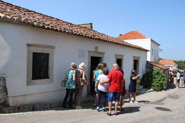 FATIMA: Private Tour to Shrine and Shepherds’ house from Porto
