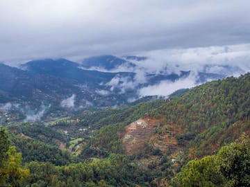 Private Day Trip from Dehradun to Mussoorie with Scenic Views