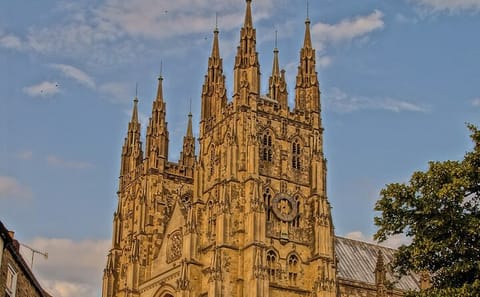 Private 2-Hour Walking Tour of Historic Canterbury