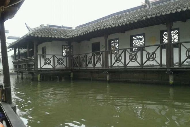 Private Day Tour to Xitang Water Town from Shanghai by Car 5