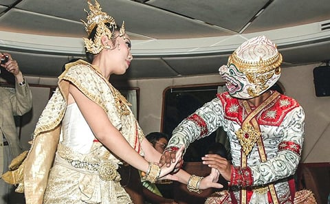 Chao Phraya River Candlelit Dinner Cruise in Bangkok
