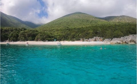 Private Sailing Cruise to Koutsoupia Beach in Cephalonia