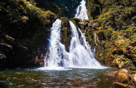 Ha Giang Private Jeep Adventure Villages and Emerald Waterfall