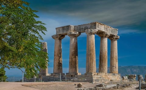 Private 2-Day Tour of Mycenae, Epidaurus, and Corinth