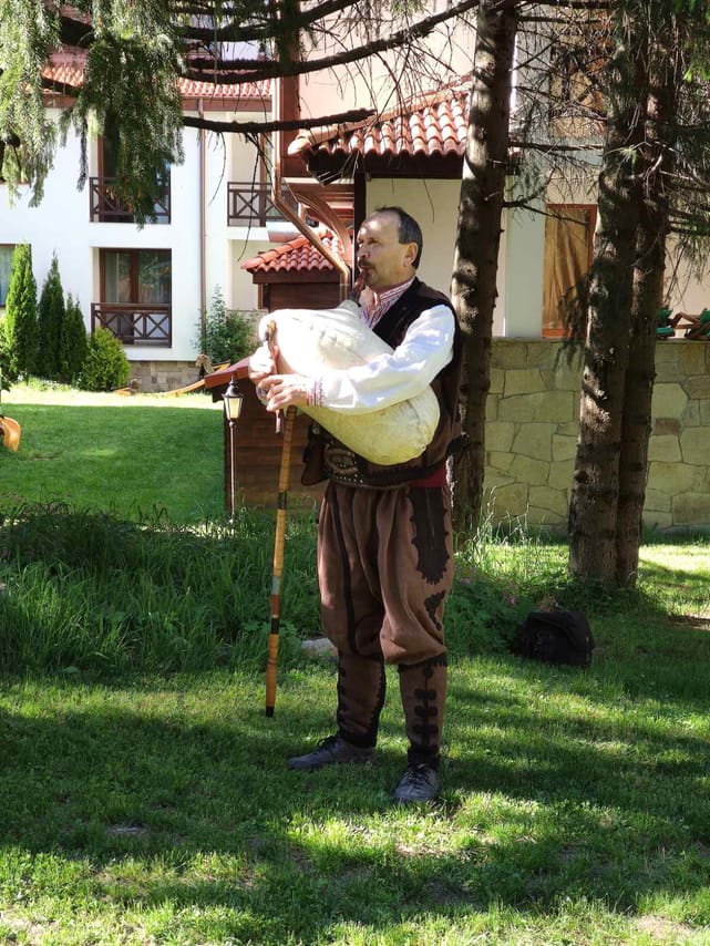 Learn to Dance Bulgarian Folklore 7