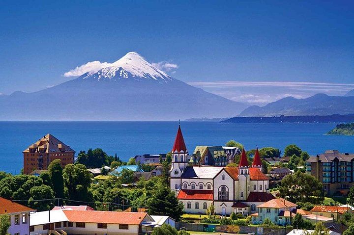 Premium Tour to Osorno Volcano & Petrohué Waterfalls in Puerto Varas