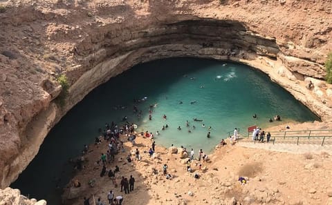 5-Day Adventure Tour of Al Hadd, Al Hamra, and Al Mudhaireb