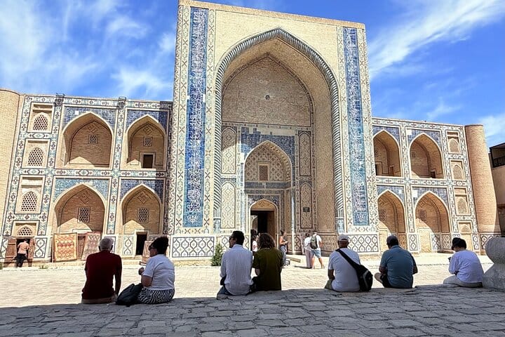 Bukhara: Private Guided Walking Tour with Hotel Pickup