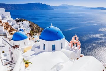 Private Day Trip to Santorini with Akrotiri Tour from Athens