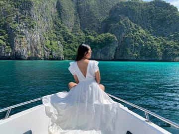 Speedboat Day Trip to Phi Phi Islands and Maya Bay from Phuket