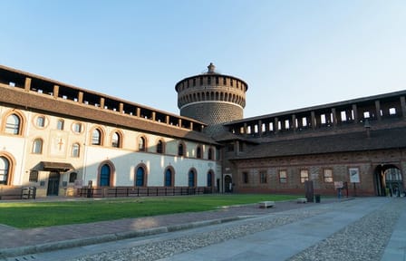 Professional Photoshoot Experience at Sforzesco Castle, Milan