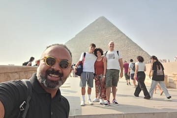 Cairo & Giza VIP Tour: Pyramids, Sphinx, Camel Ride & Felucca
