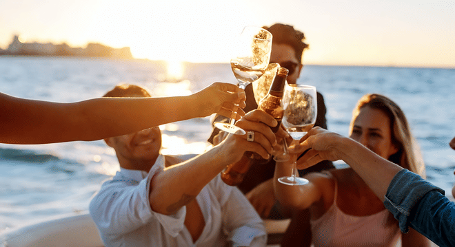 Fireworks Festival Cruise on the Fernandes (Including Buffet Dinner With Drinks) photo 2