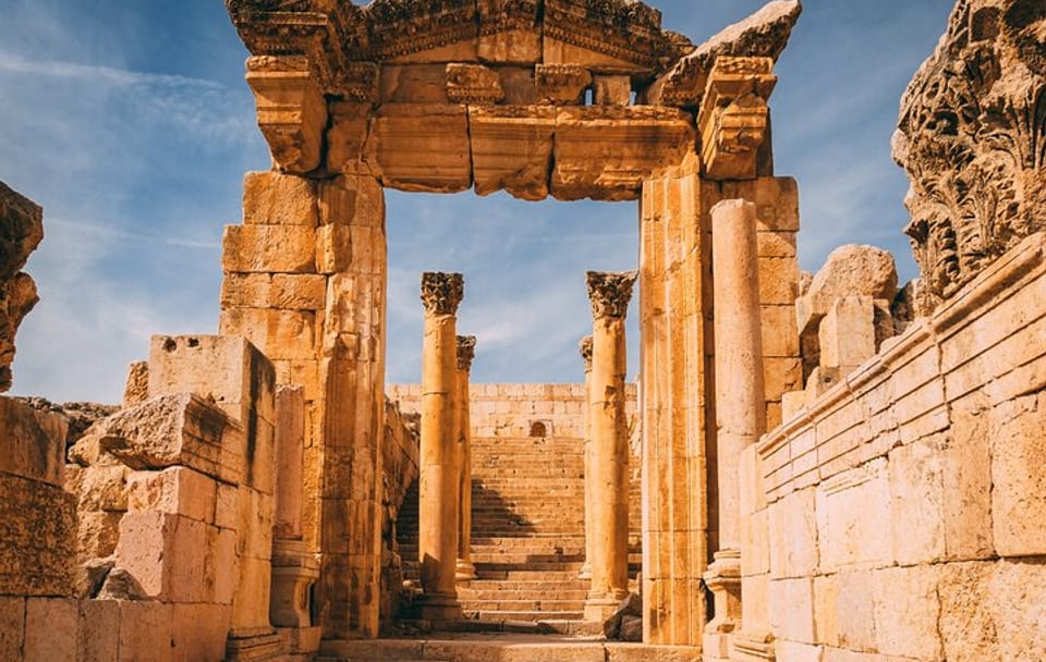 Private Full Day Tour to Jerash and Dead Sea from Amman