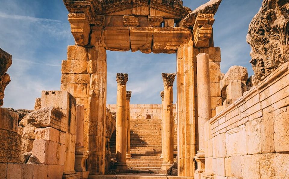 Private Day Tour of Jerash and the Dead Sea from Amman