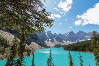 Moraine Lake,Lake Louise,Emerald& Peyto Lake 4 lakes from Calgary