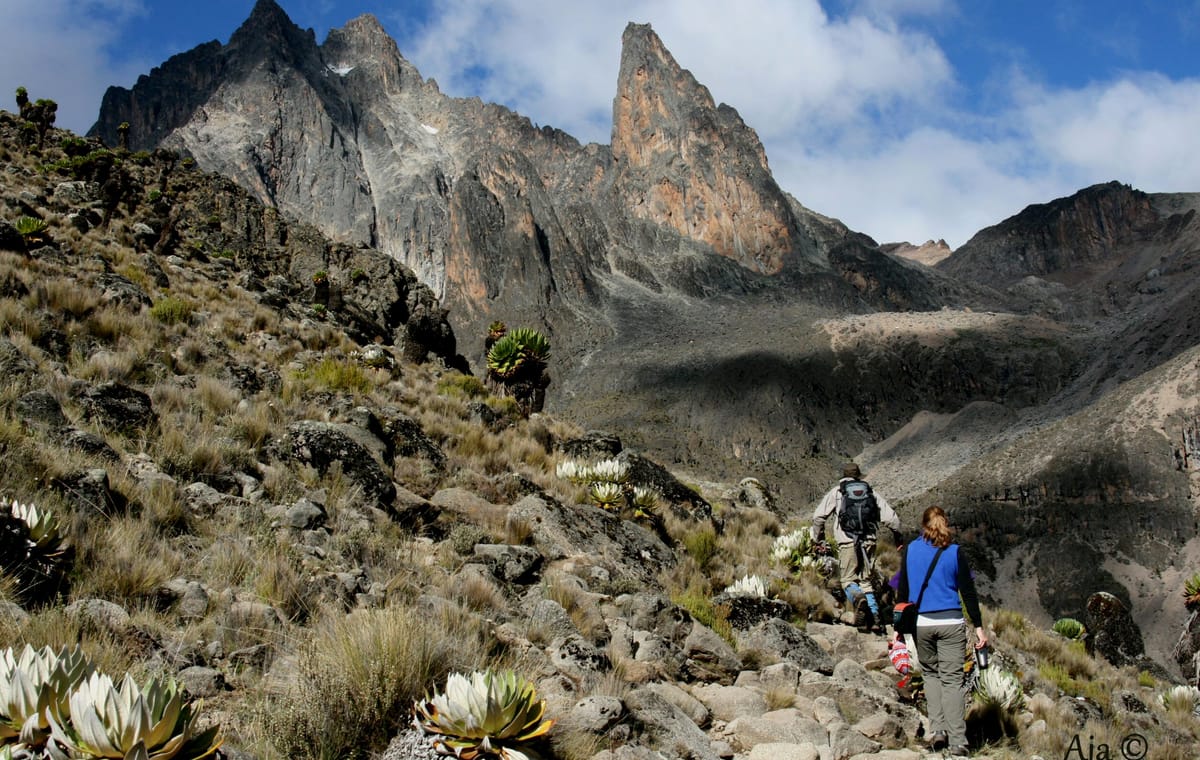 Mount Kenya trekking, Sirimon-Naromoru Route