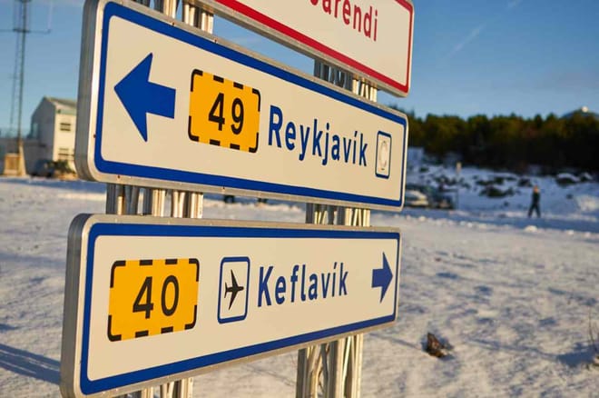 Private Transfer from Reykjavik Hotel to Keflavik Airport (KEF)