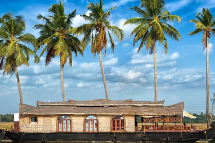 5-Day Kerala Culture, Hills & Backwaters tour