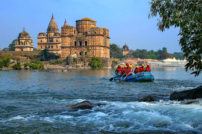 Water Rafting on the Betwa river in Orchha