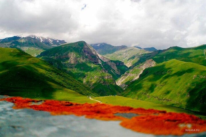 4 Full days in Georgia with private tour, free aiport