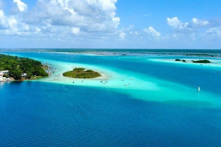 Bacalar Seven Color Lagoon Boat Adventure with Grill Option 9