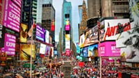 Manhattan Audio Tour: Faith, Fame, and Facades 4