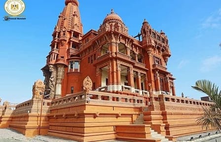 Private Tour of Giza Pyramids and Barone Palais in Egypt