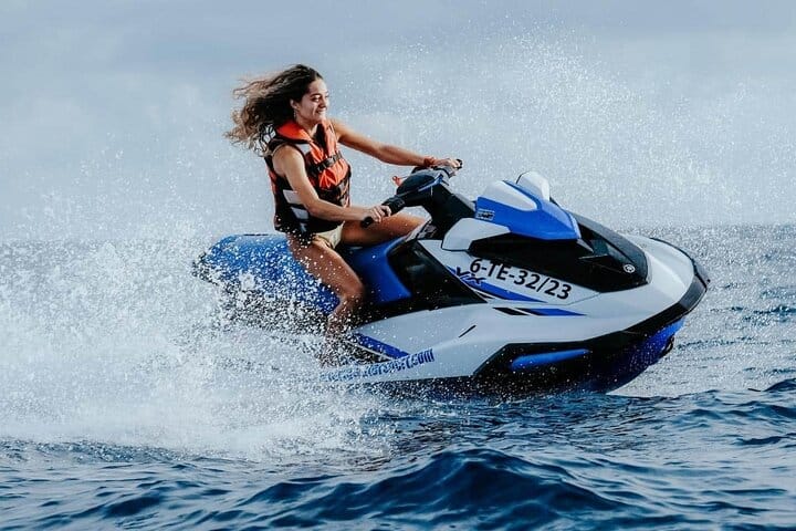 Jet Ski Adventure in Dubai – 30-Minute or 1-Hour Ride