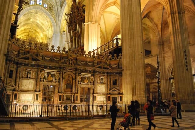 Cathedral of Seville and Giralda Guided Tour from Seville photo 2