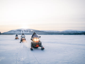 Private 2.5-Hour Snowmobile Safari in Kemijärvi, Finland