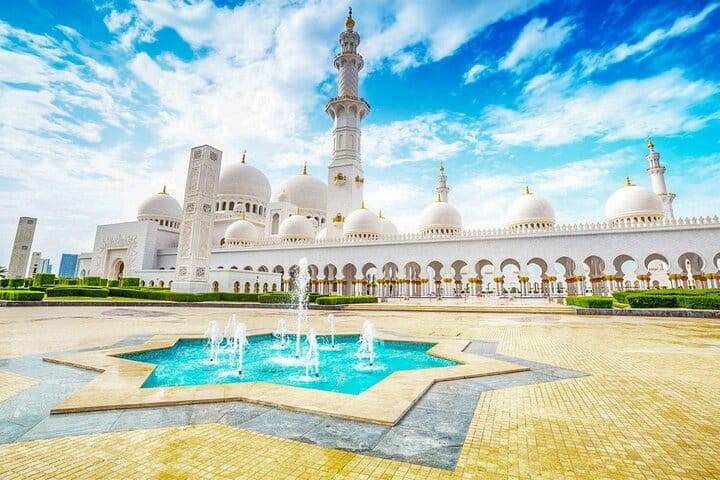 Abu Dhabi City Tour with Warner Bros World ticket from Dubai 7