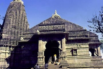 Private Cultural Tour of Temples and Vineyards in Nashik