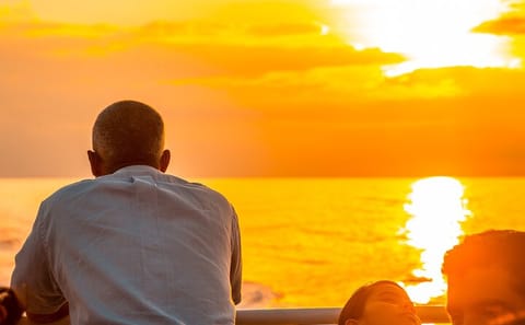 Zanzibar: Luxury Private Romantic Sunset and Dinner Cruise With Live Music