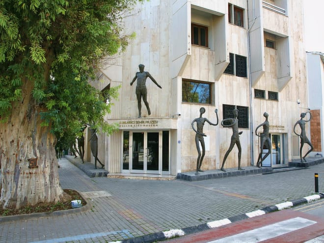 Paphos: Larnaca & Divided Nicosia Sightseeing Tour 5
