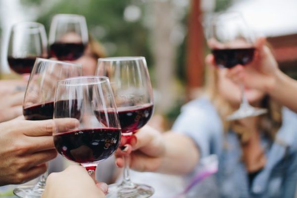 Franschhoek wine tram & Boschendal wine farm experience. From Cape Town. Guided