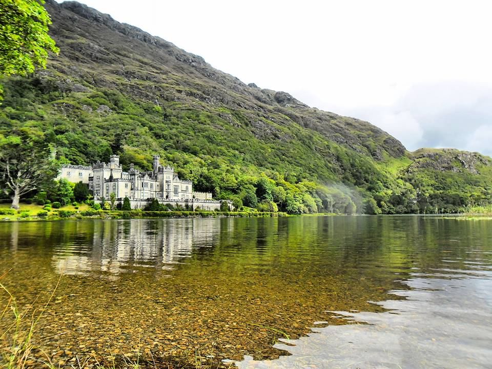 Scenic Connemara and Kylemore Abbey tour departing Galway City. Guided. Full day.