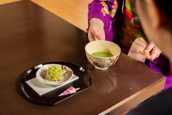 Exclusive Tea Ceremony with Geisha in Tokyo 7