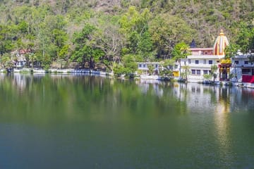 Colonial Hill Station Tour of Chail, Chandigarh, and Fagu