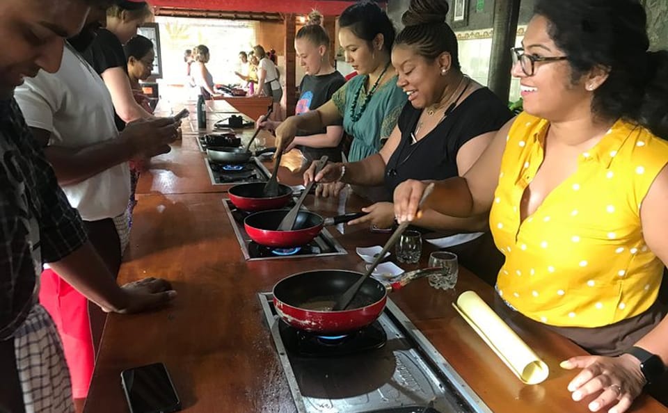Bali Cooking Class and Temple Visit in Kuta and Tampaksiring