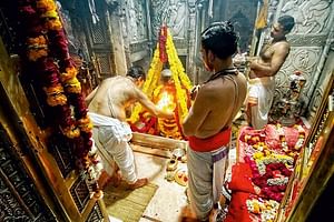 4-hours tour of Varanasi: Temples with Classical Dance & Ganges Aarti