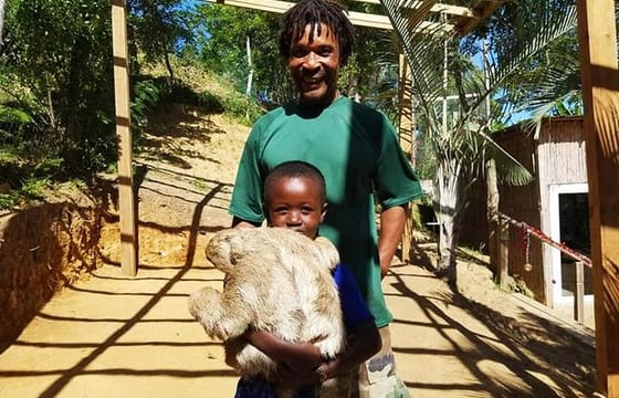 Let’s Go Native Roatan City Cultural Tour, Transfer